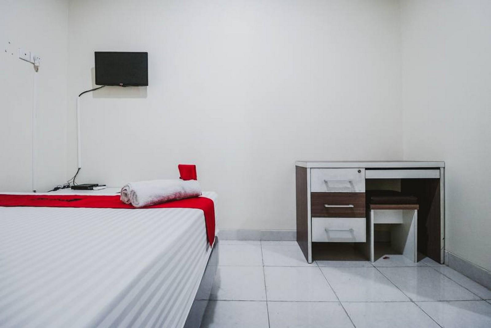 ג'קרטה Reddoorz Plus Near Semanggi מראה חיצוני תמונה