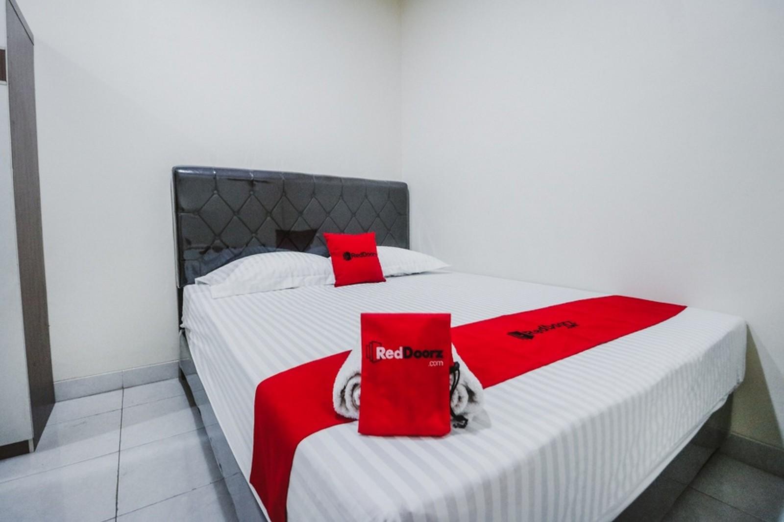 ג'קרטה Reddoorz Plus Near Semanggi מראה חיצוני תמונה