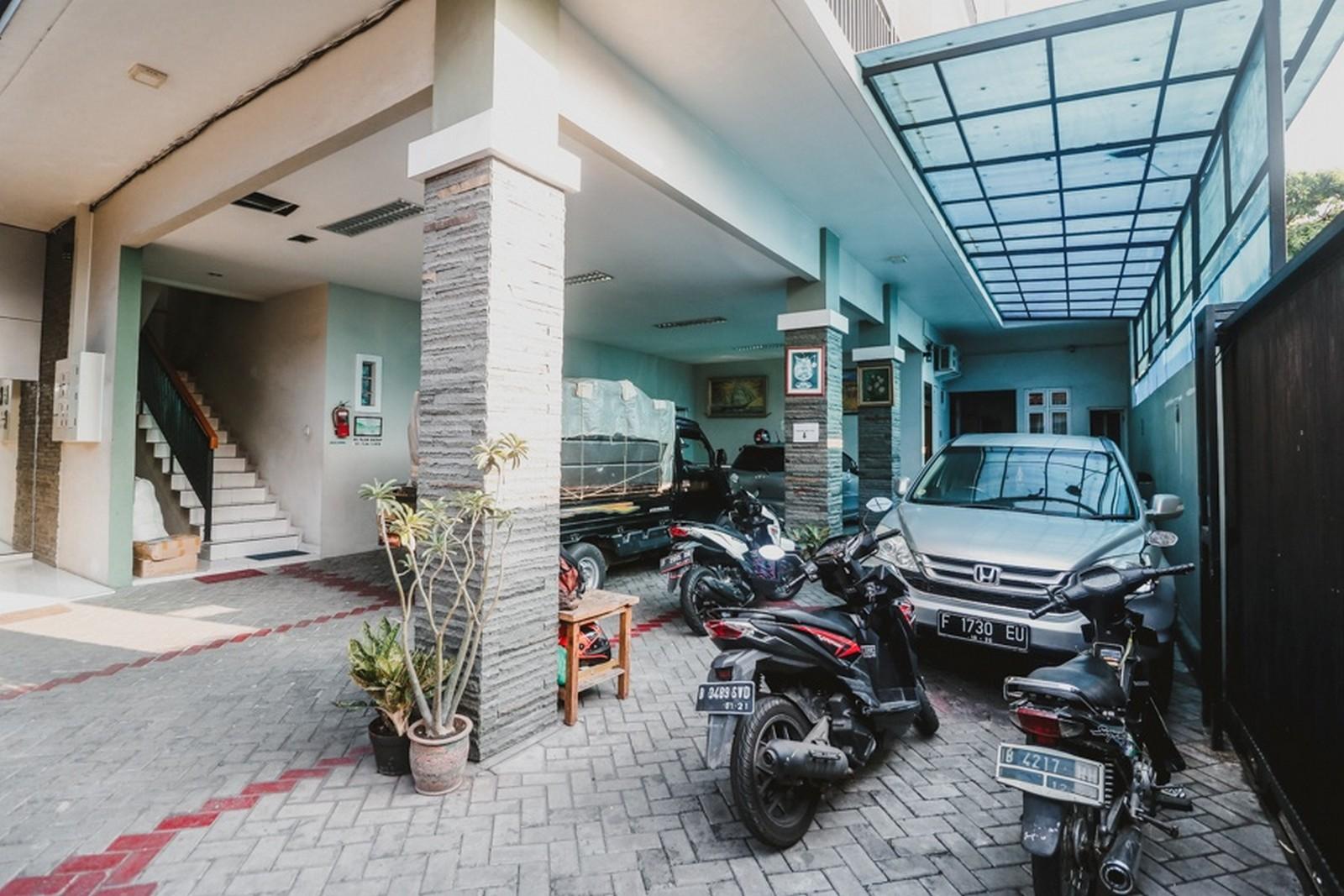 ג'קרטה Reddoorz Plus Near Semanggi מראה חיצוני תמונה