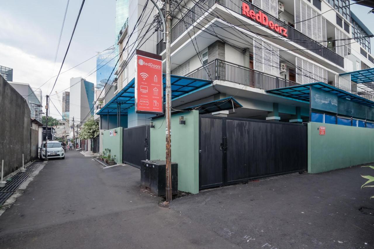 ג'קרטה Reddoorz Plus Near Semanggi מראה חיצוני תמונה