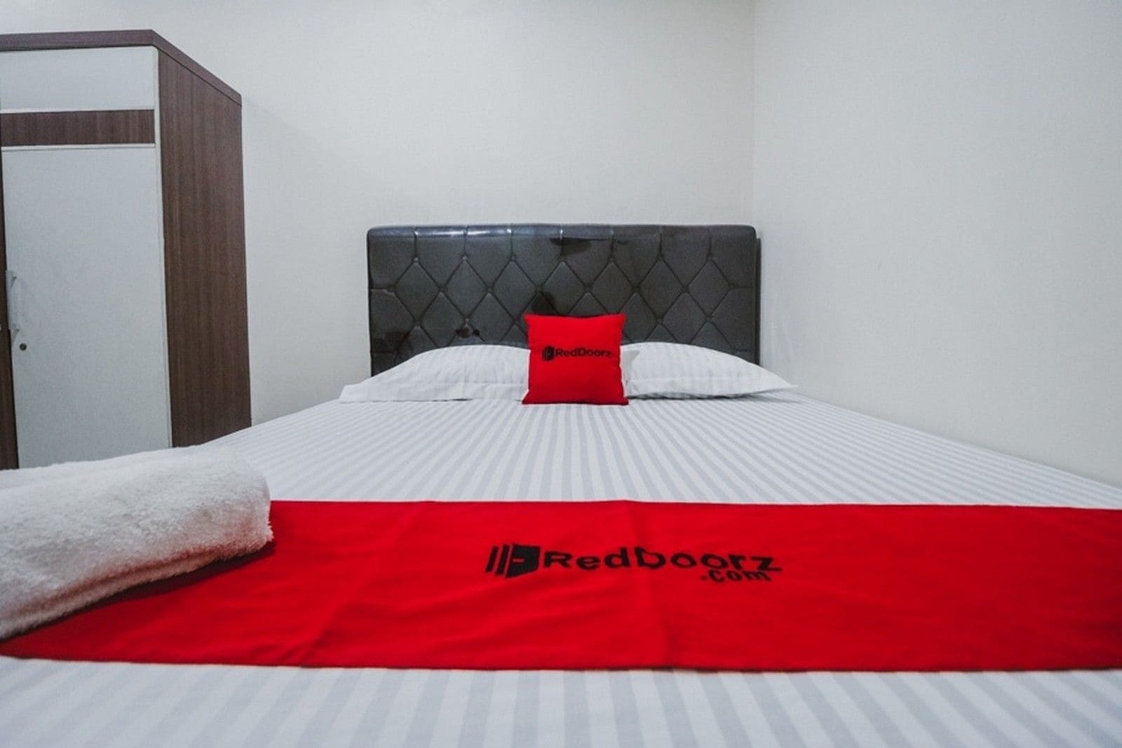 ג'קרטה Reddoorz Plus Near Semanggi מראה חיצוני תמונה